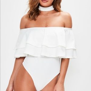 ✨MISSGUIDED CHOCKER RUFFLE OTS BODYSUIT SIZE 2✨